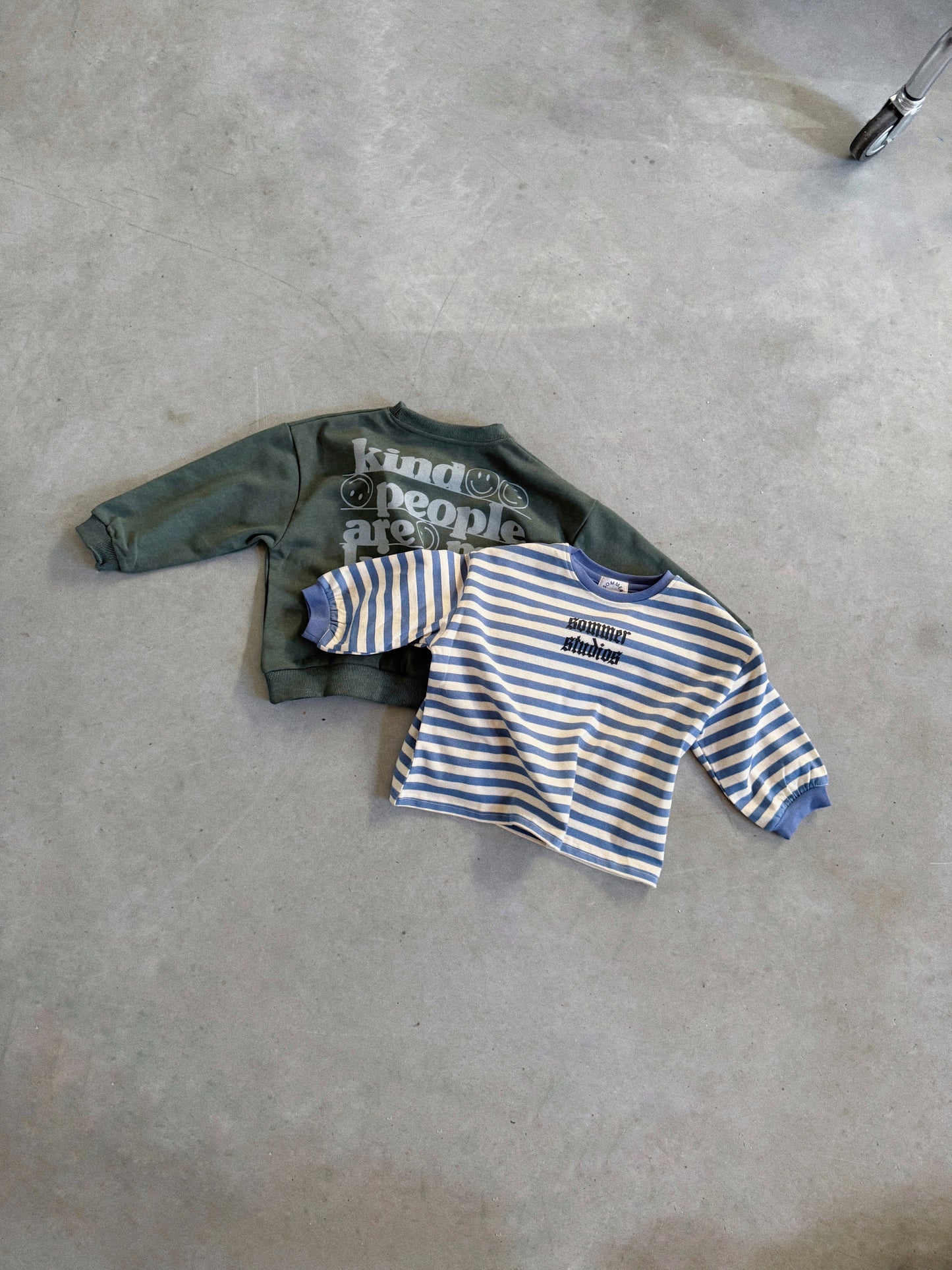 Kind People Sweatshirt GREEN