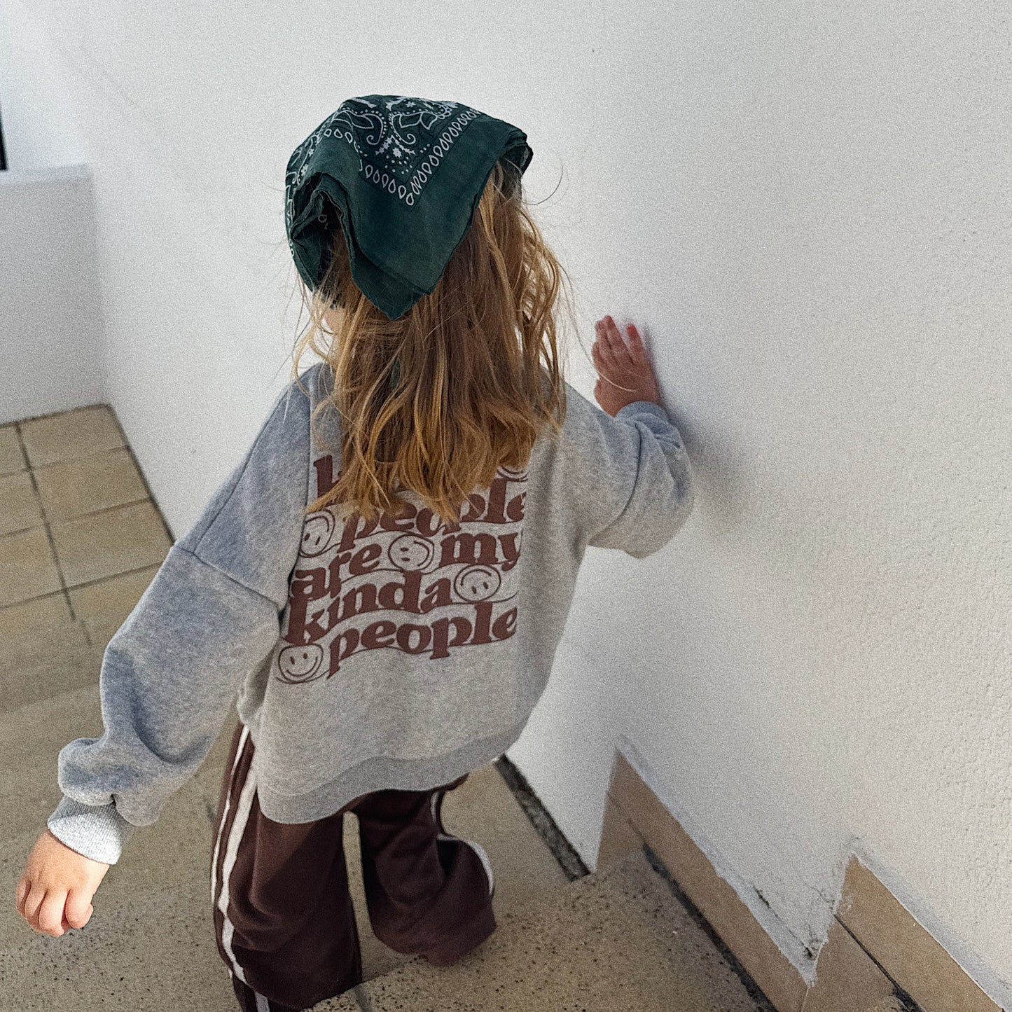 Kind People Sweatshirt Brown