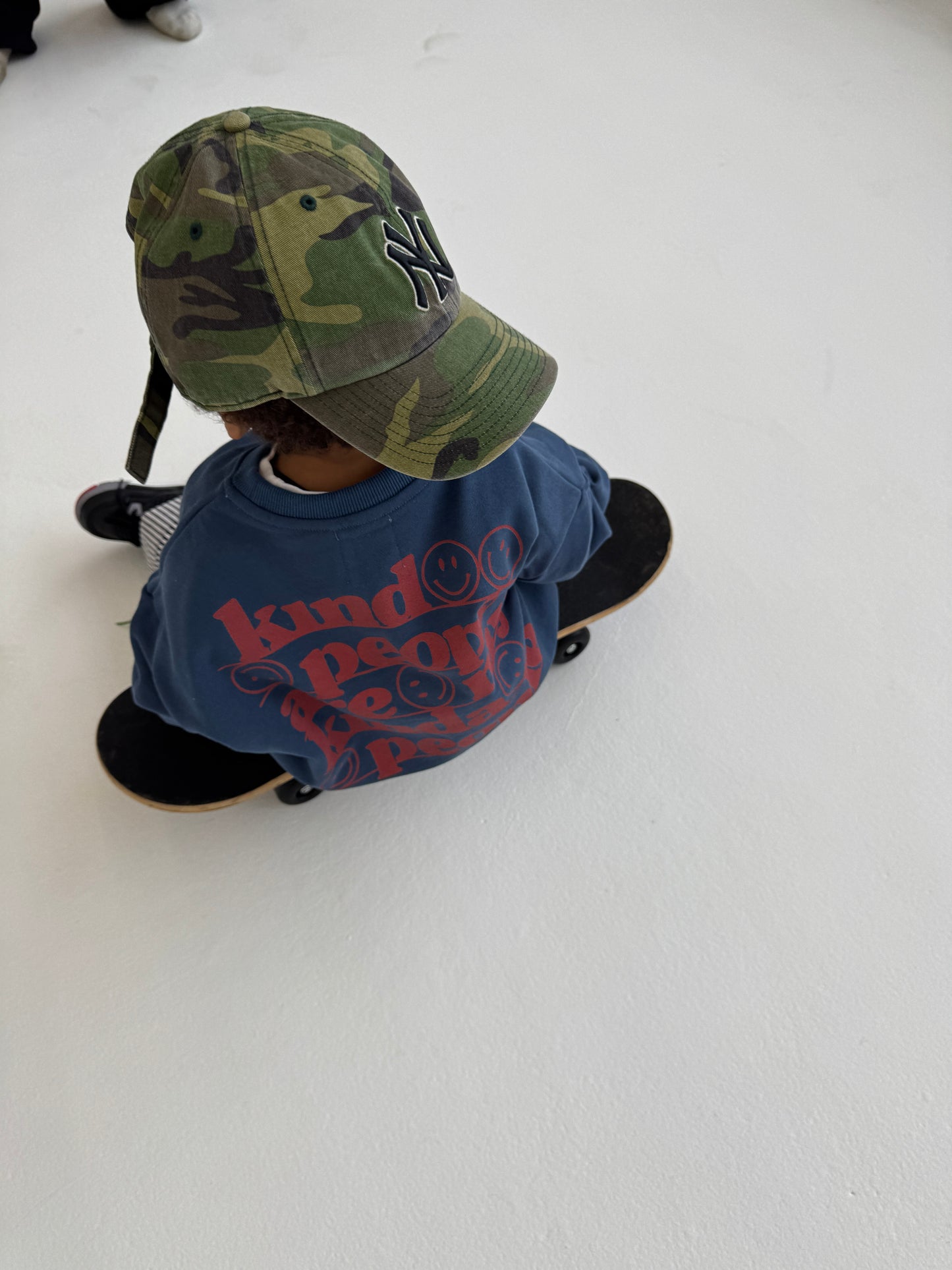 Kind People Sweatshirt Navy